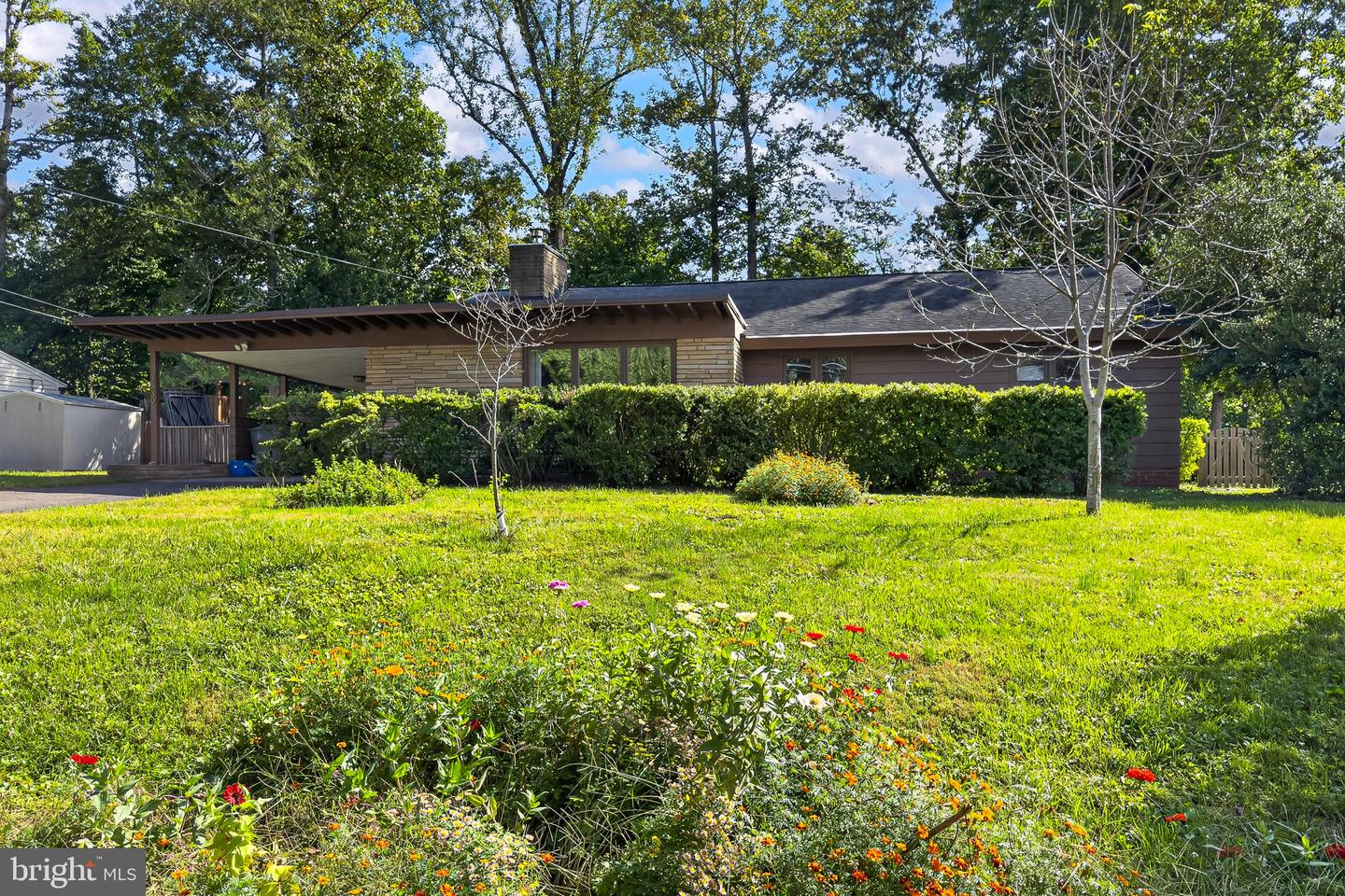 3539 Devon Dr Property Photo 1
