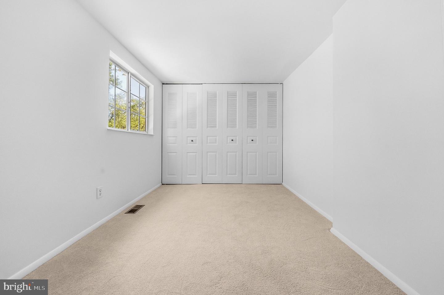 8449 Sugar Creek Ln Property Photo 17