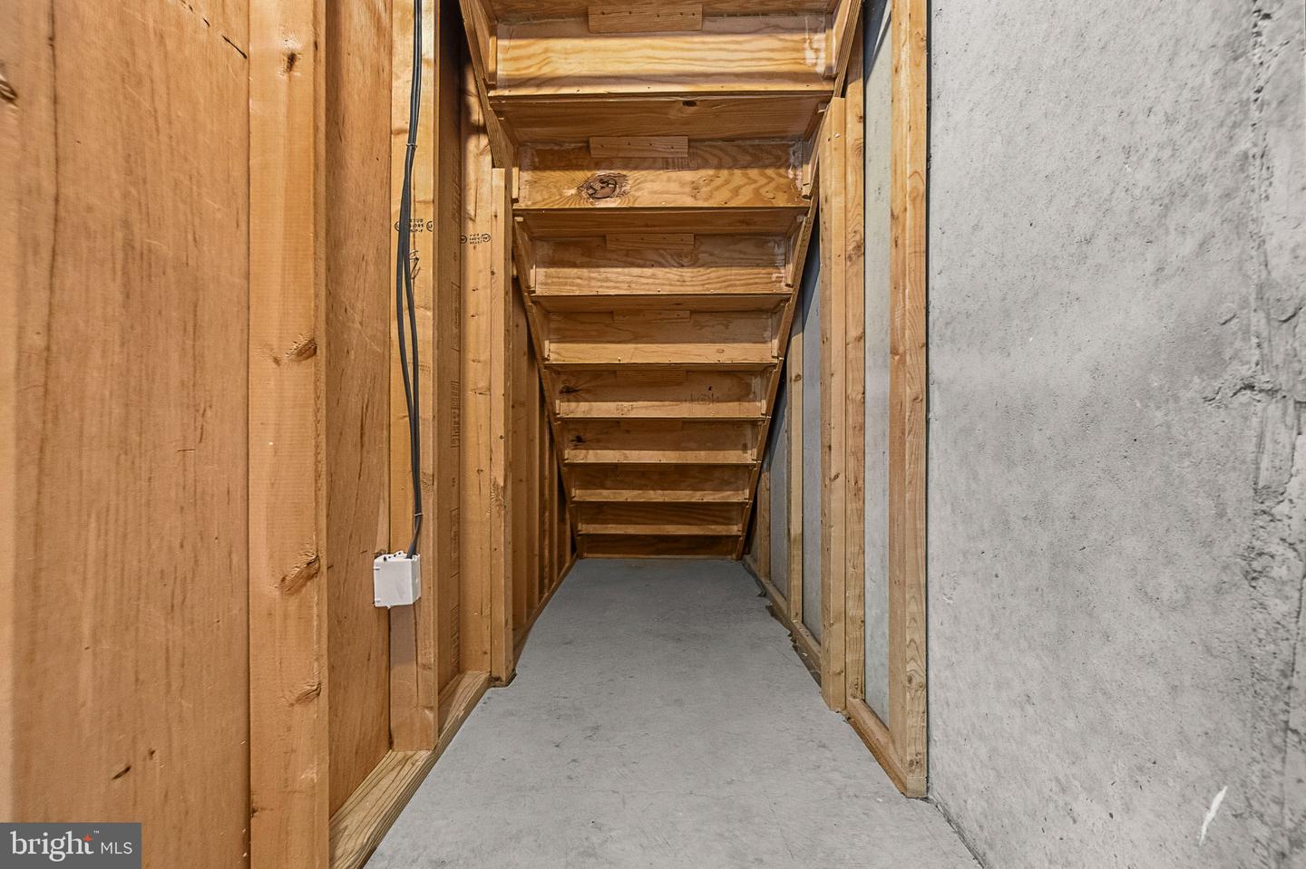 8449 Sugar Creek Ln Property Photo 25