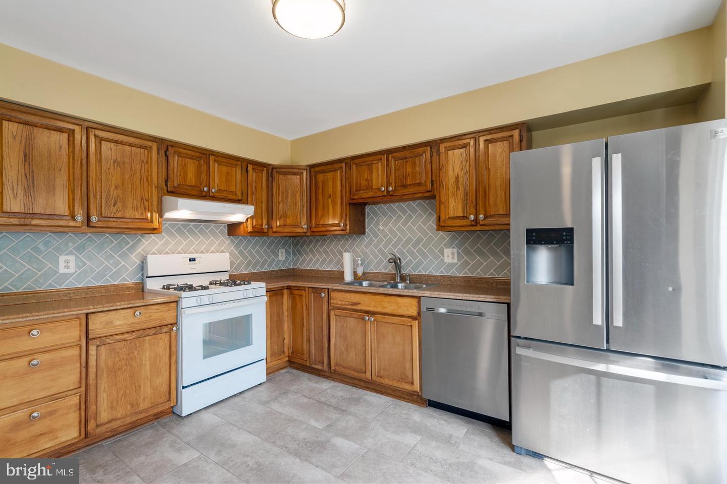8608 Rocky Gap Ct Property Photo 4