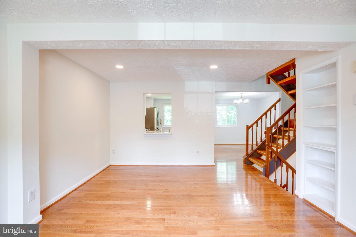 1604 Barnstead Dr Property Photo 4