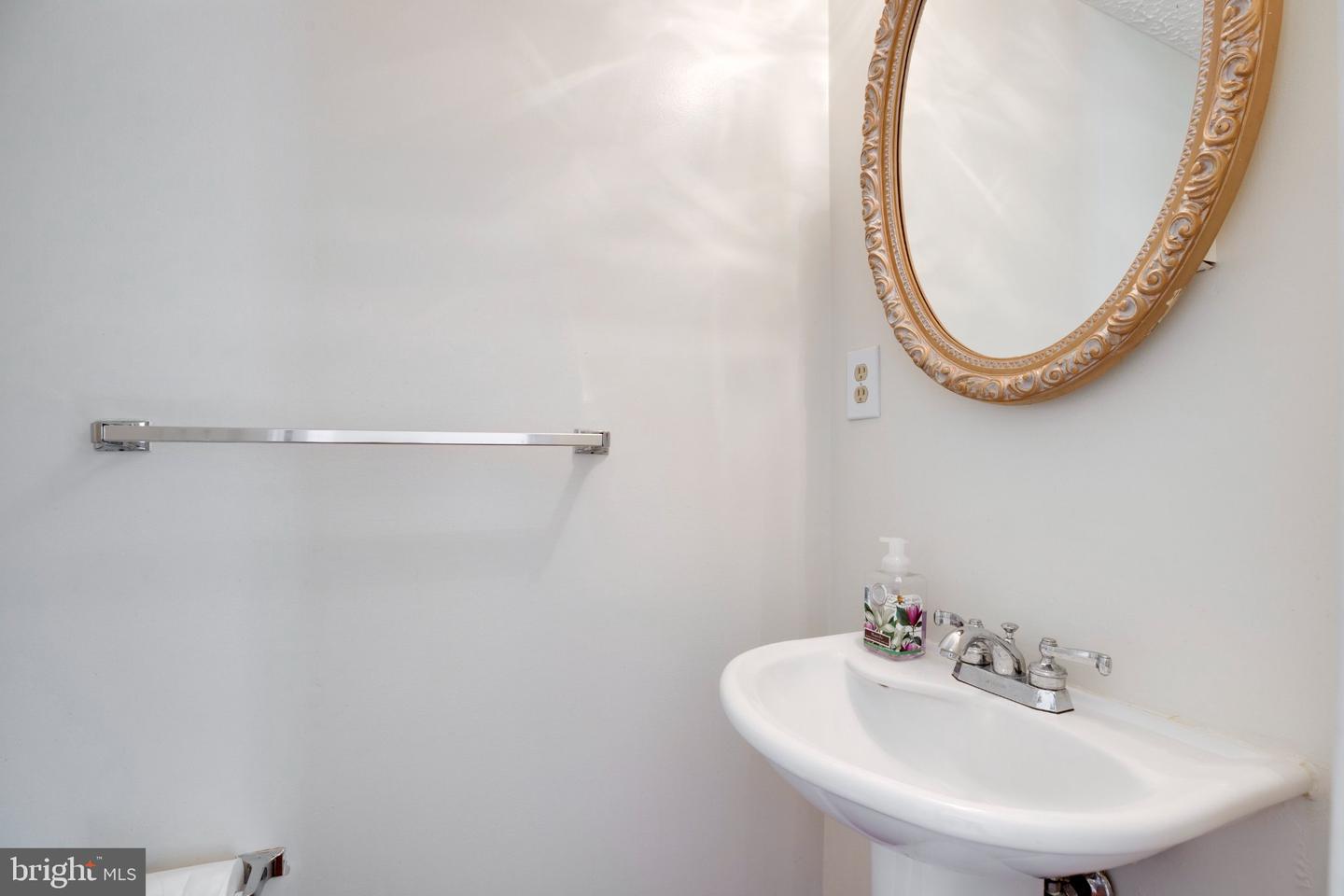 1604 Barnstead Dr Property Photo 7