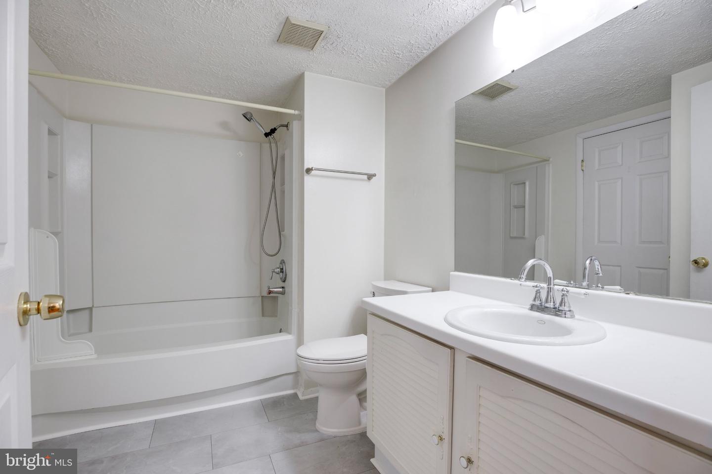 1604 Barnstead Dr Property Photo 25