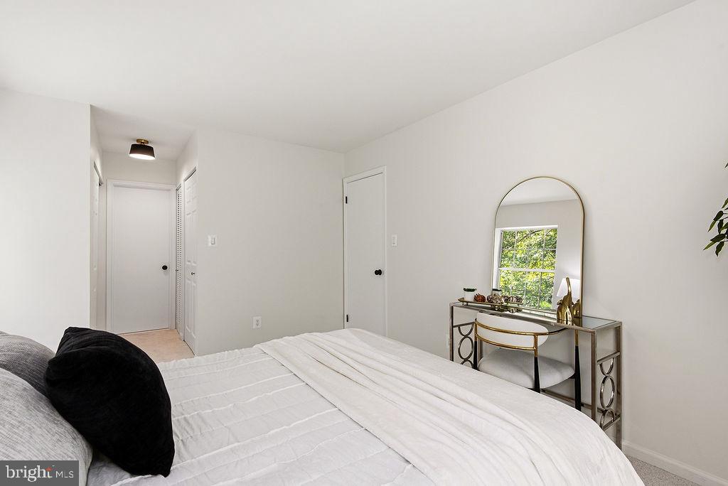 5809 Cove Landing Rd #203 Property Photo 20