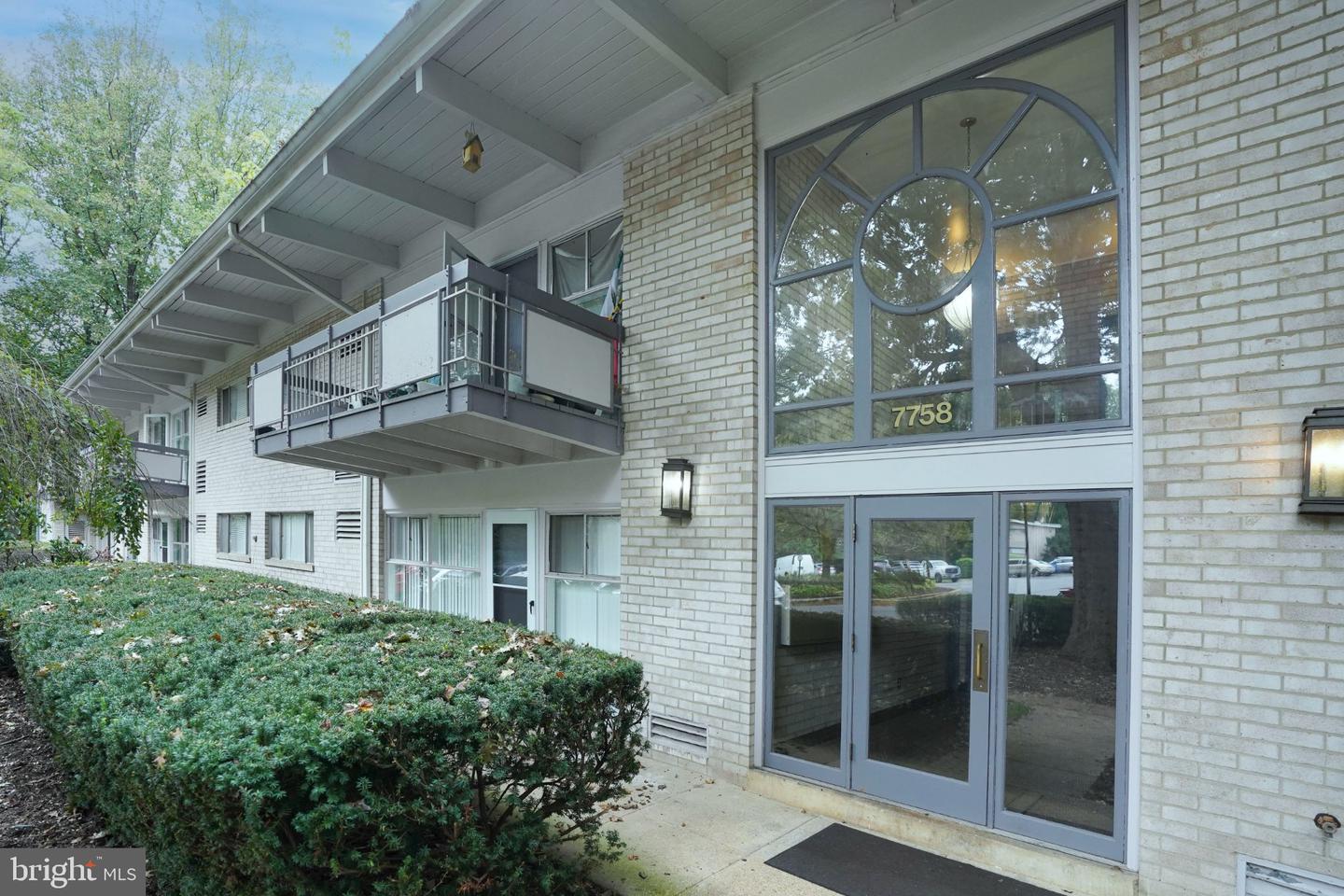 7758 Donnybrook Ct #101 Property Photo 1