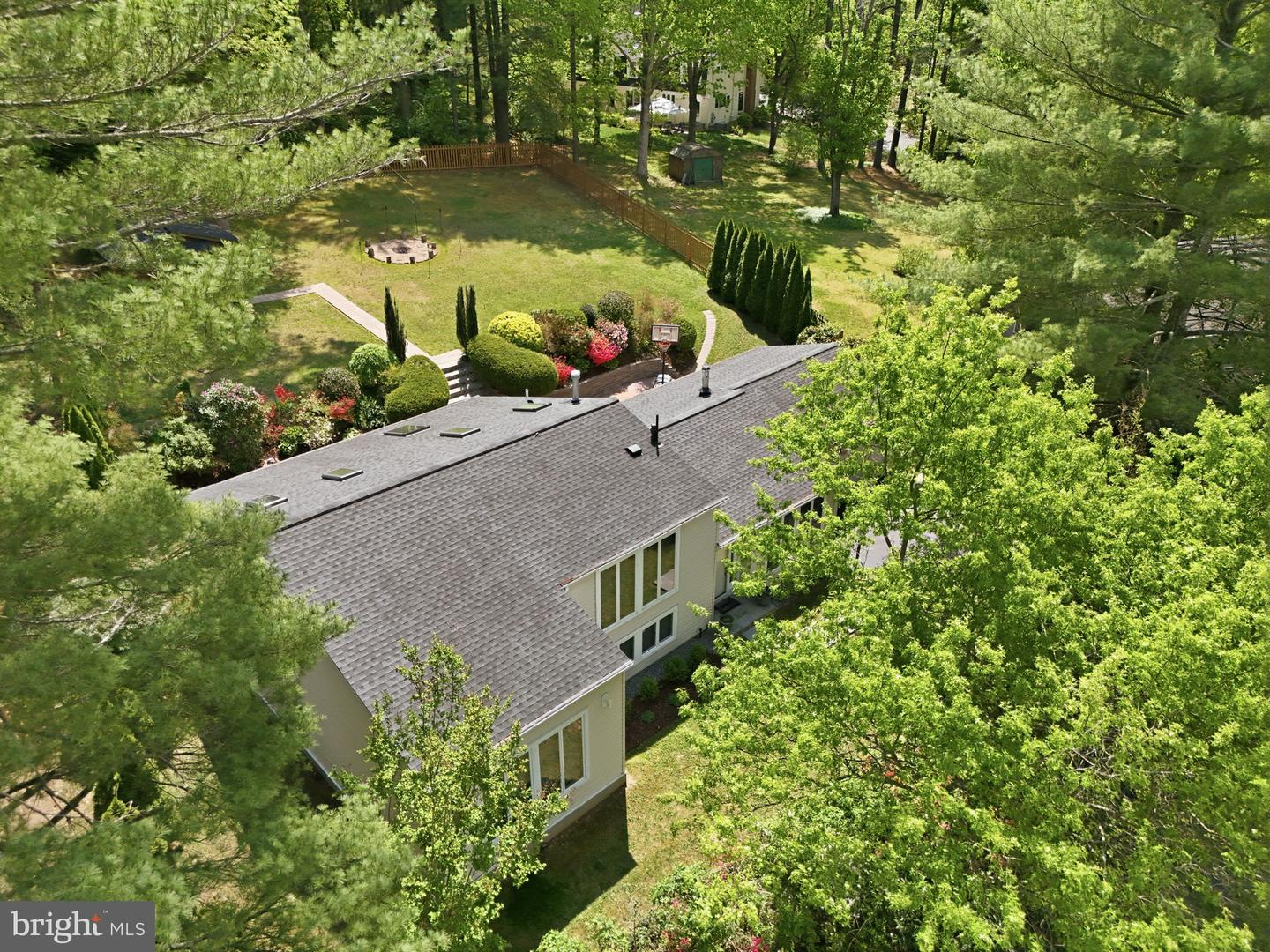10929 Howland Dr Property Photo 2