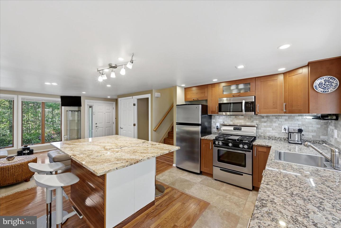 10929 Howland Dr Property Photo 10