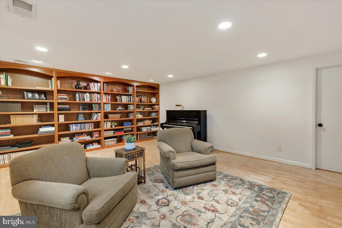 6225 Kellogg Dr Property Photo 26
