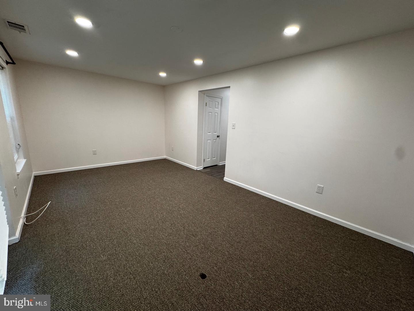 7344 Rhondda Dr Property Photo 16