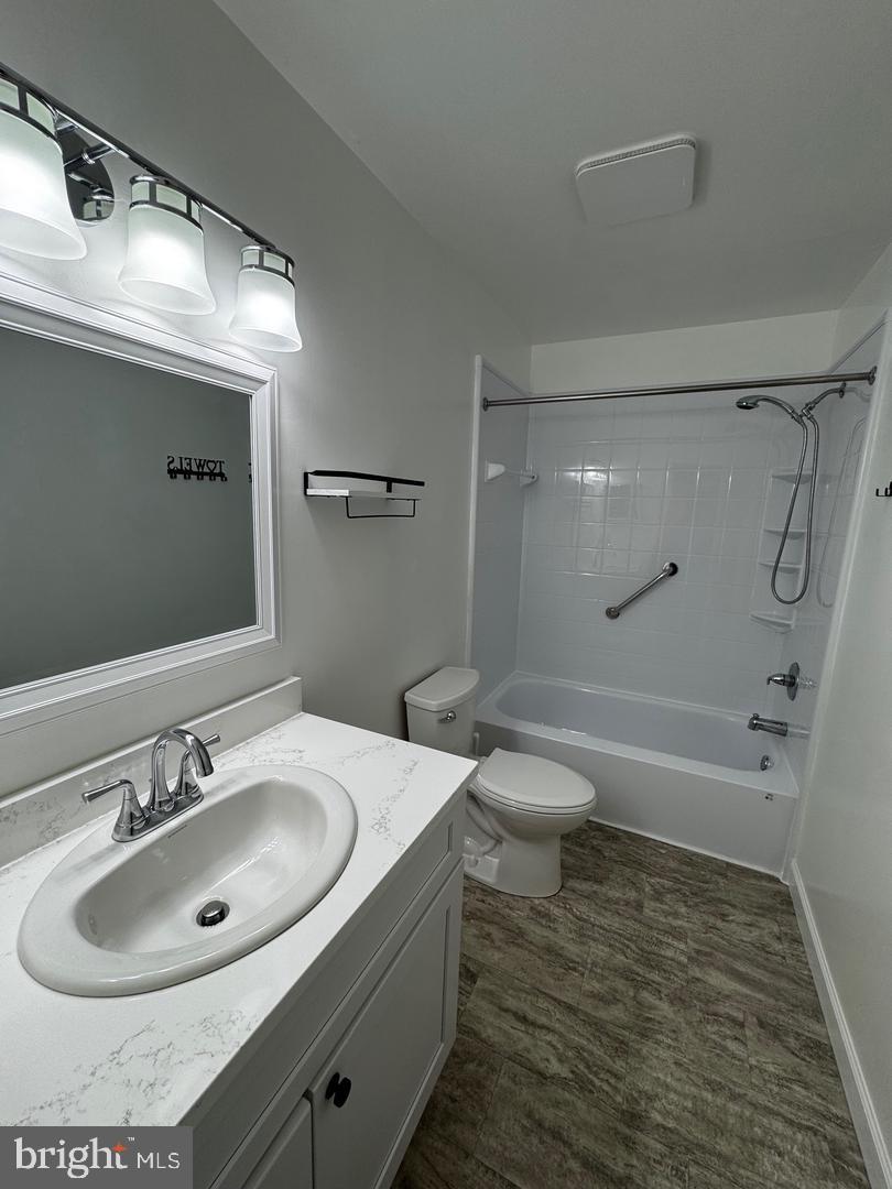 7344 Rhondda Dr Property Photo 18