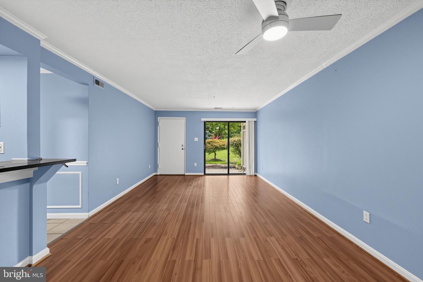 5803 Royal Ridge Dr #i Property Photo 10