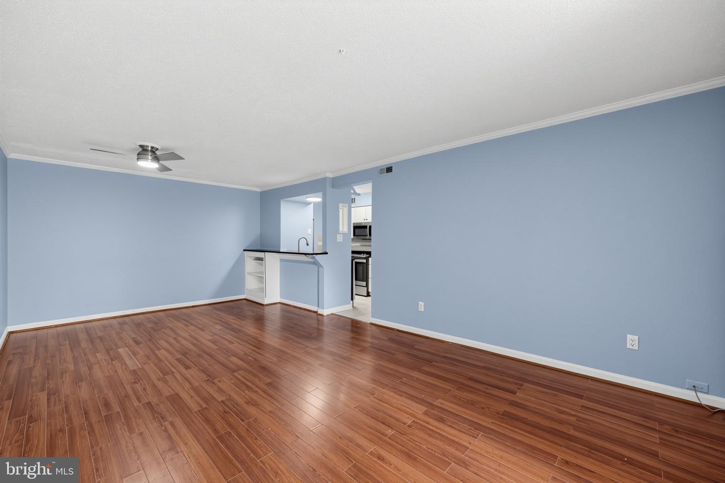 5803 Royal Ridge Dr #i Property Photo 12