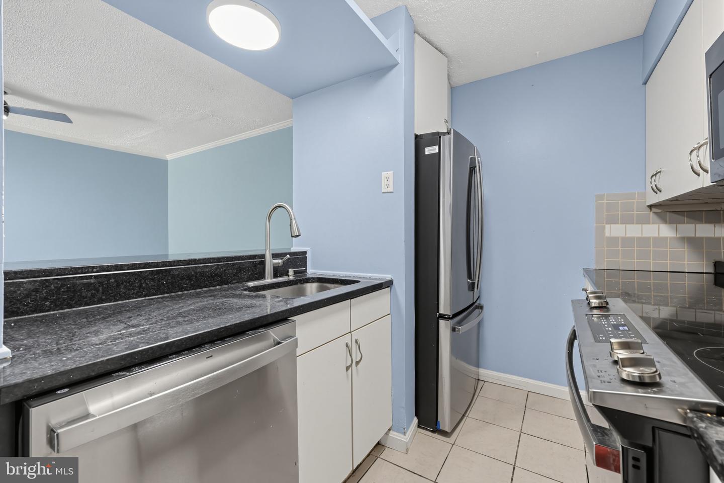 5803 Royal Ridge Dr #i Property Photo 19