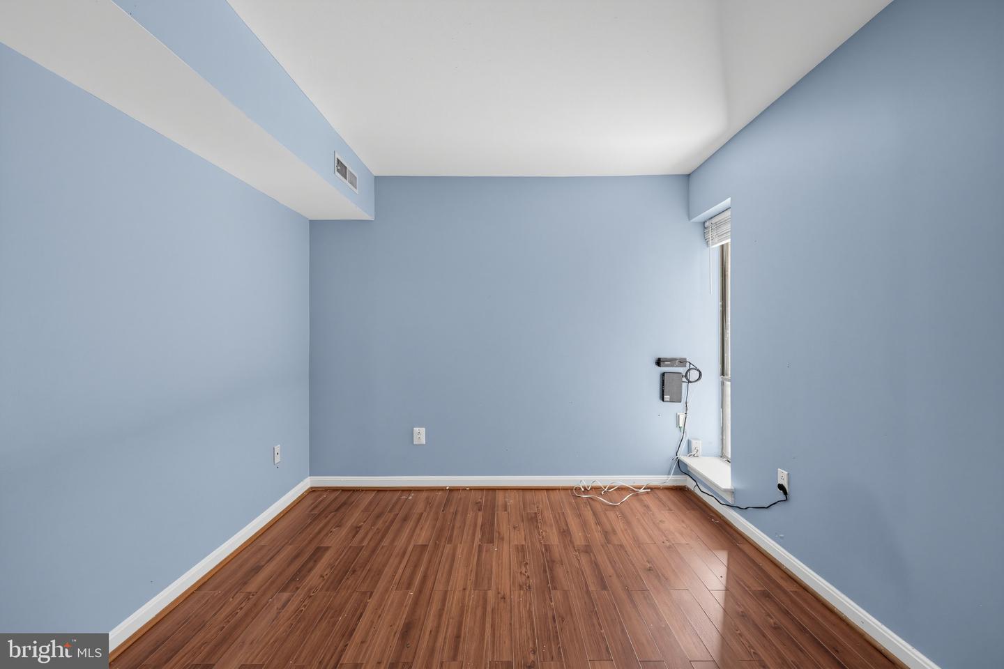 5803 Royal Ridge Dr #i Property Photo 26