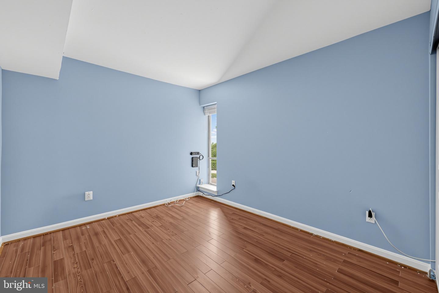 5803 Royal Ridge Dr #i Property Photo 27