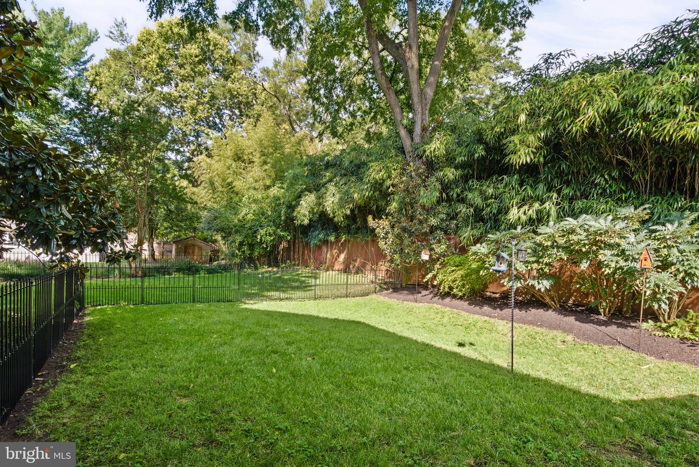 7609 Midday Ln Property Photo 10