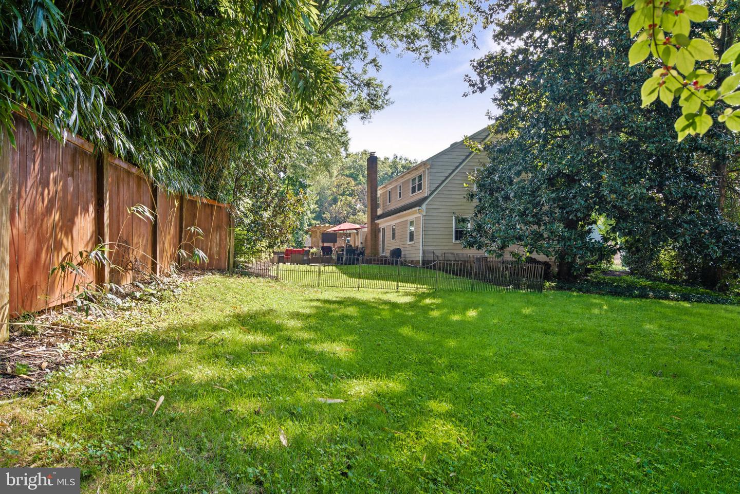 7609 Midday Ln Property Photo 11