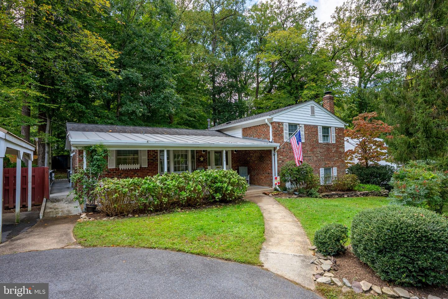 5008 LINETTE LN Property Photo 1