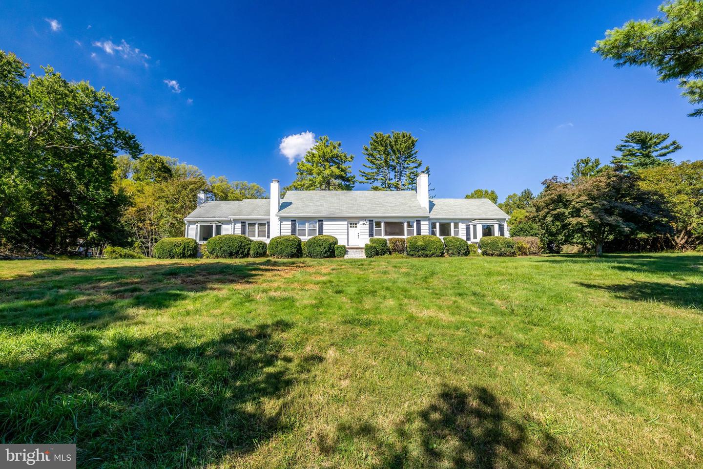 756 Applewood Ln Property Photo 1