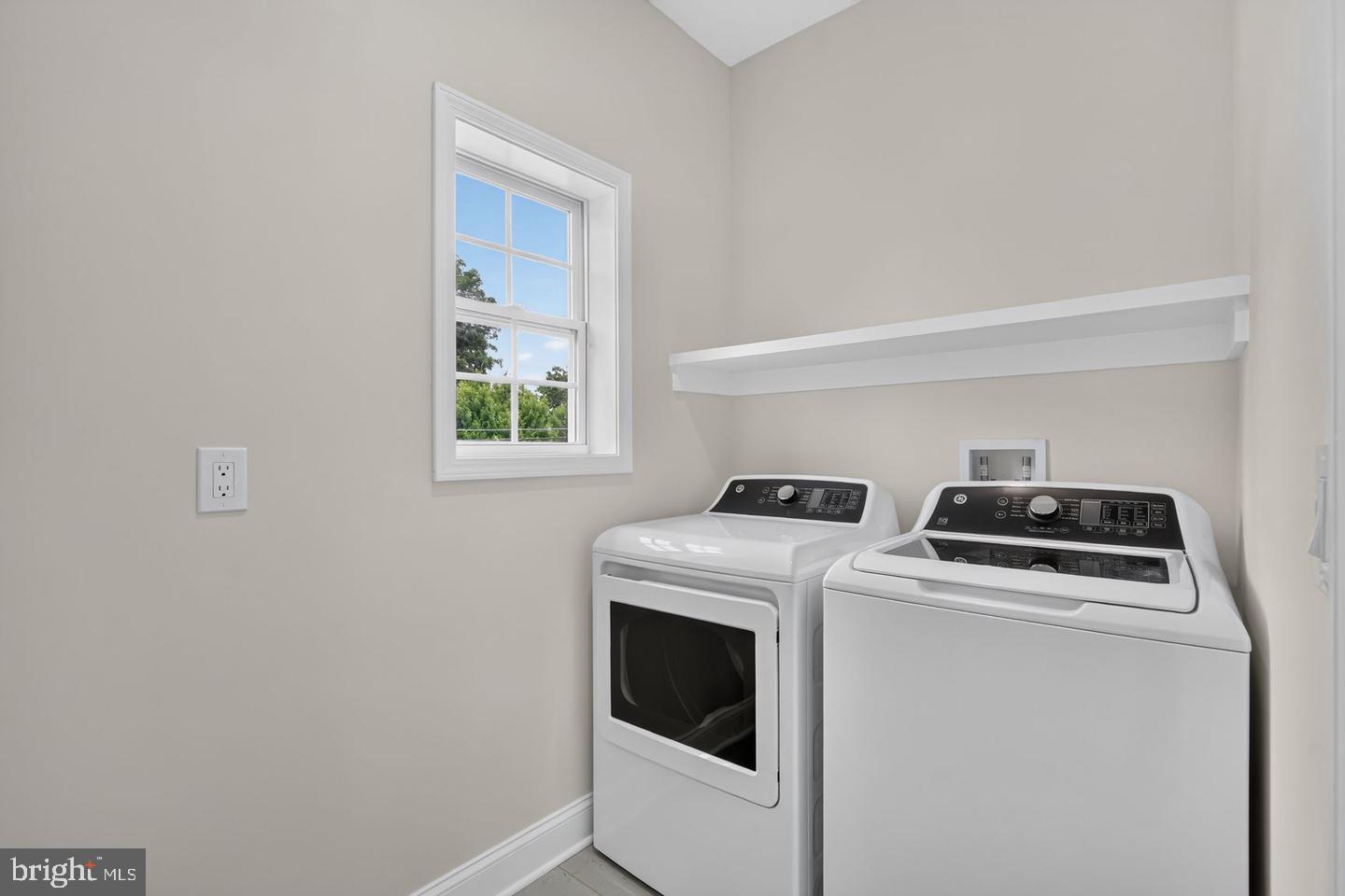7304 Dickenson St Property Photo 29