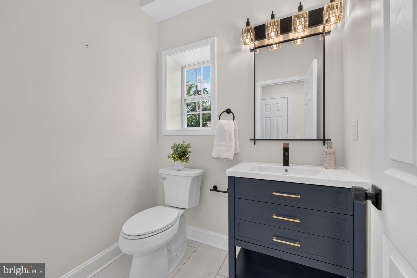 7304 Dickenson St Property Photo 36