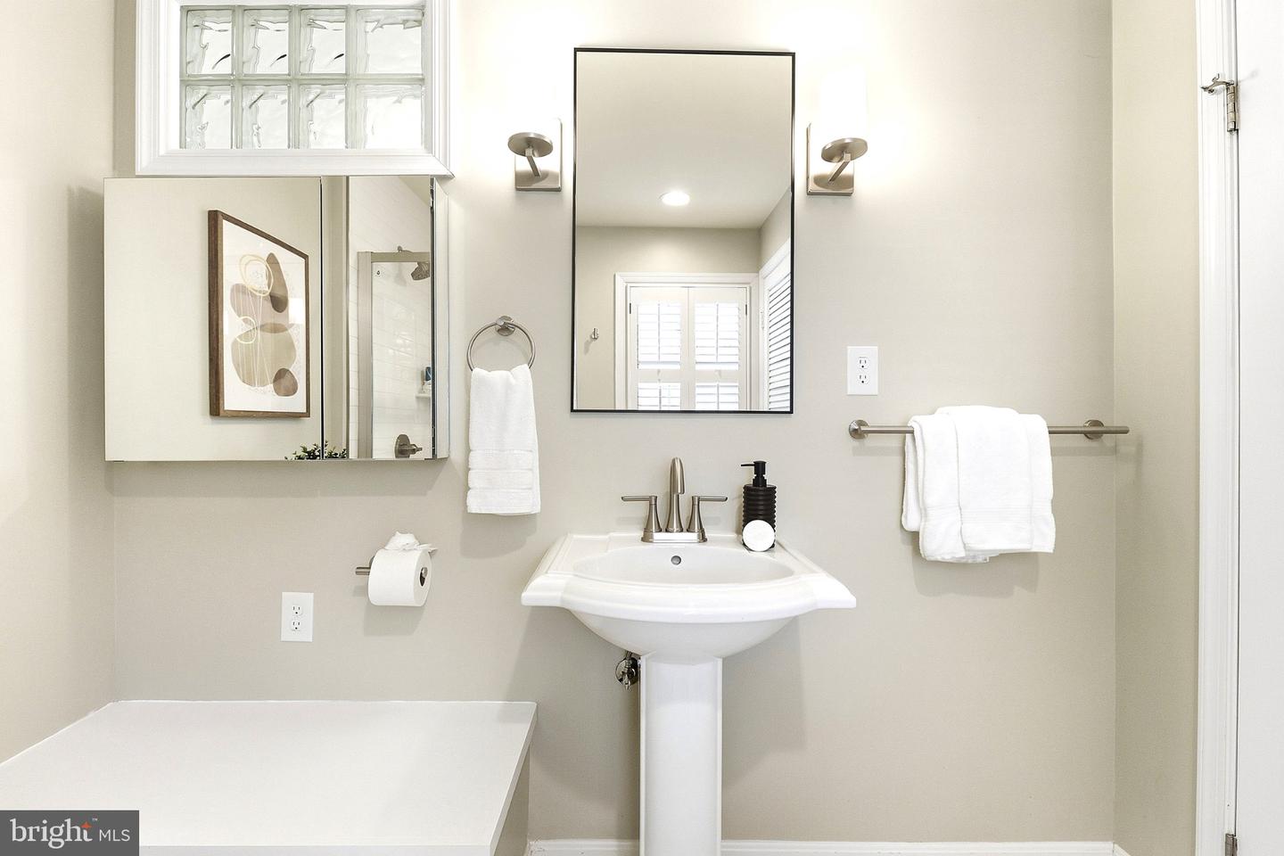 1107 Wimbledon Dr Property Photo 6