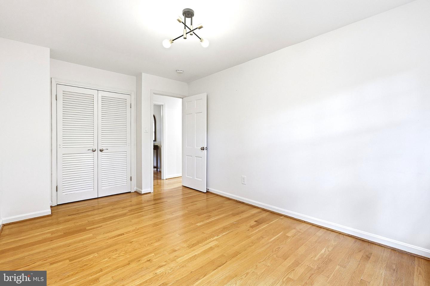 1107 Wimbledon Dr Property Photo 9