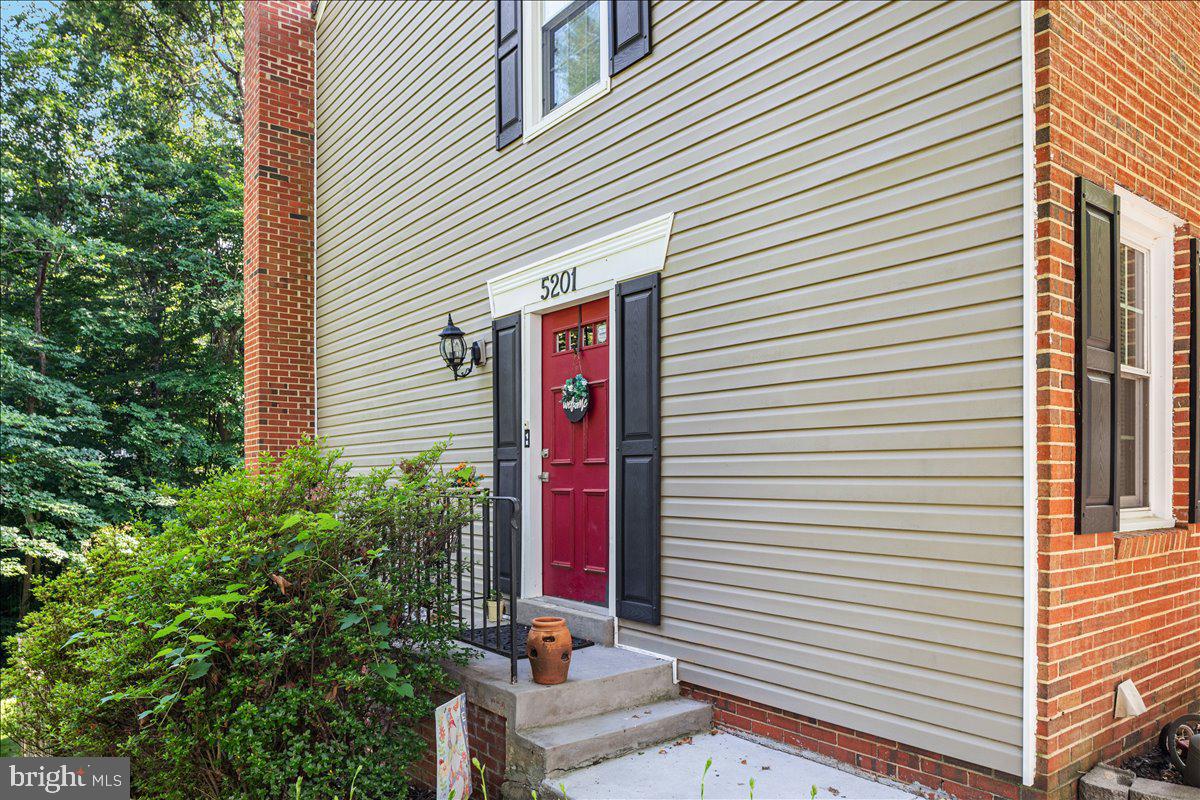 5201 Lonsdale Dr Property Photo 41