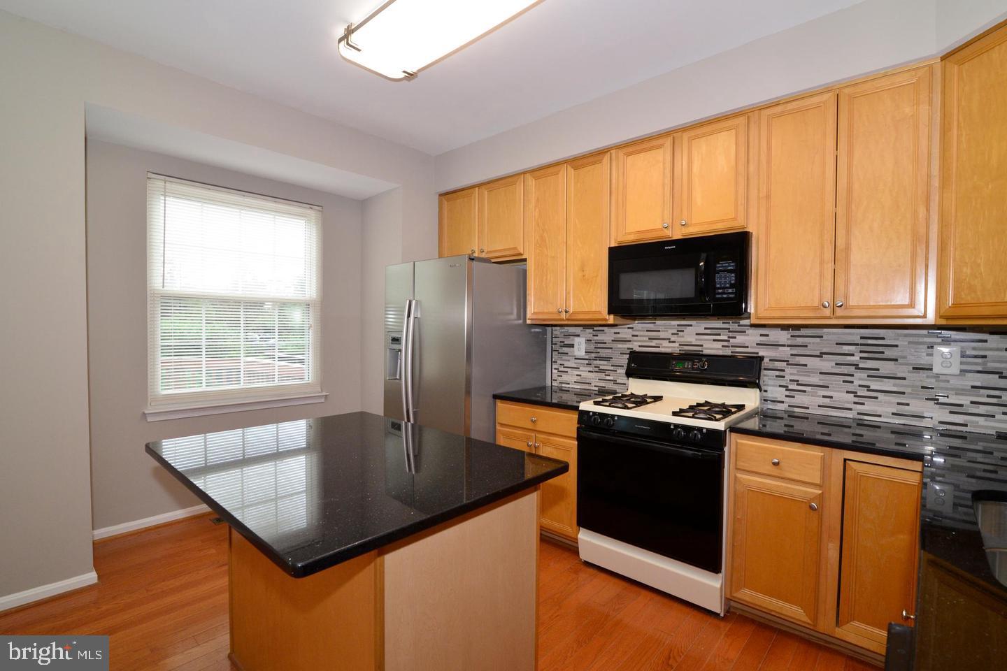 2516 Isham Randolph Dr Property Photo 6