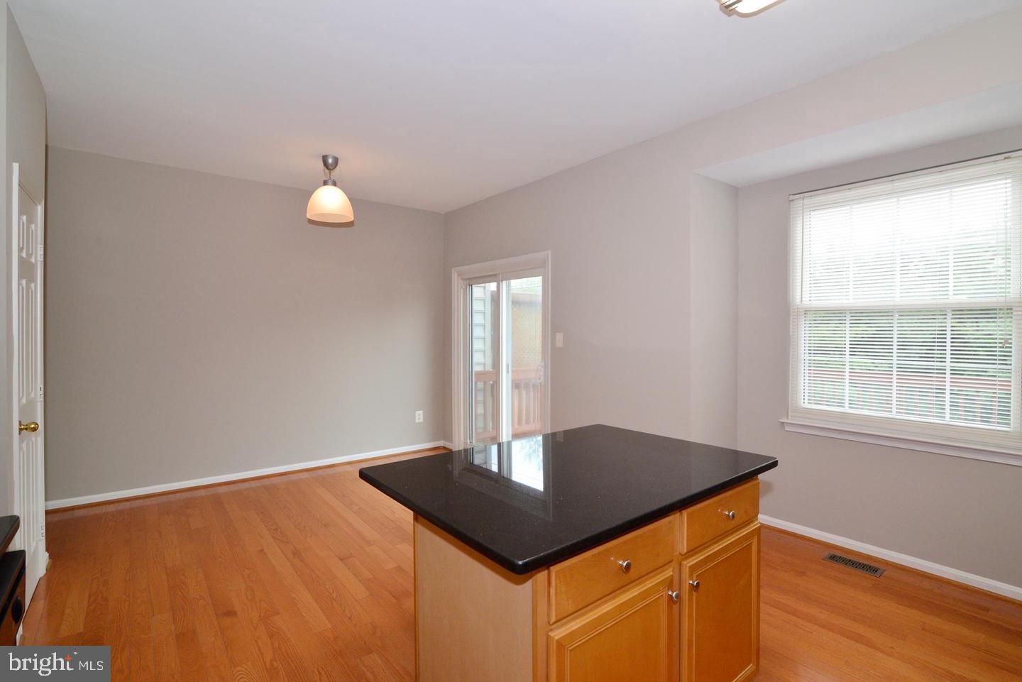 2516 Isham Randolph Dr Property Photo 7