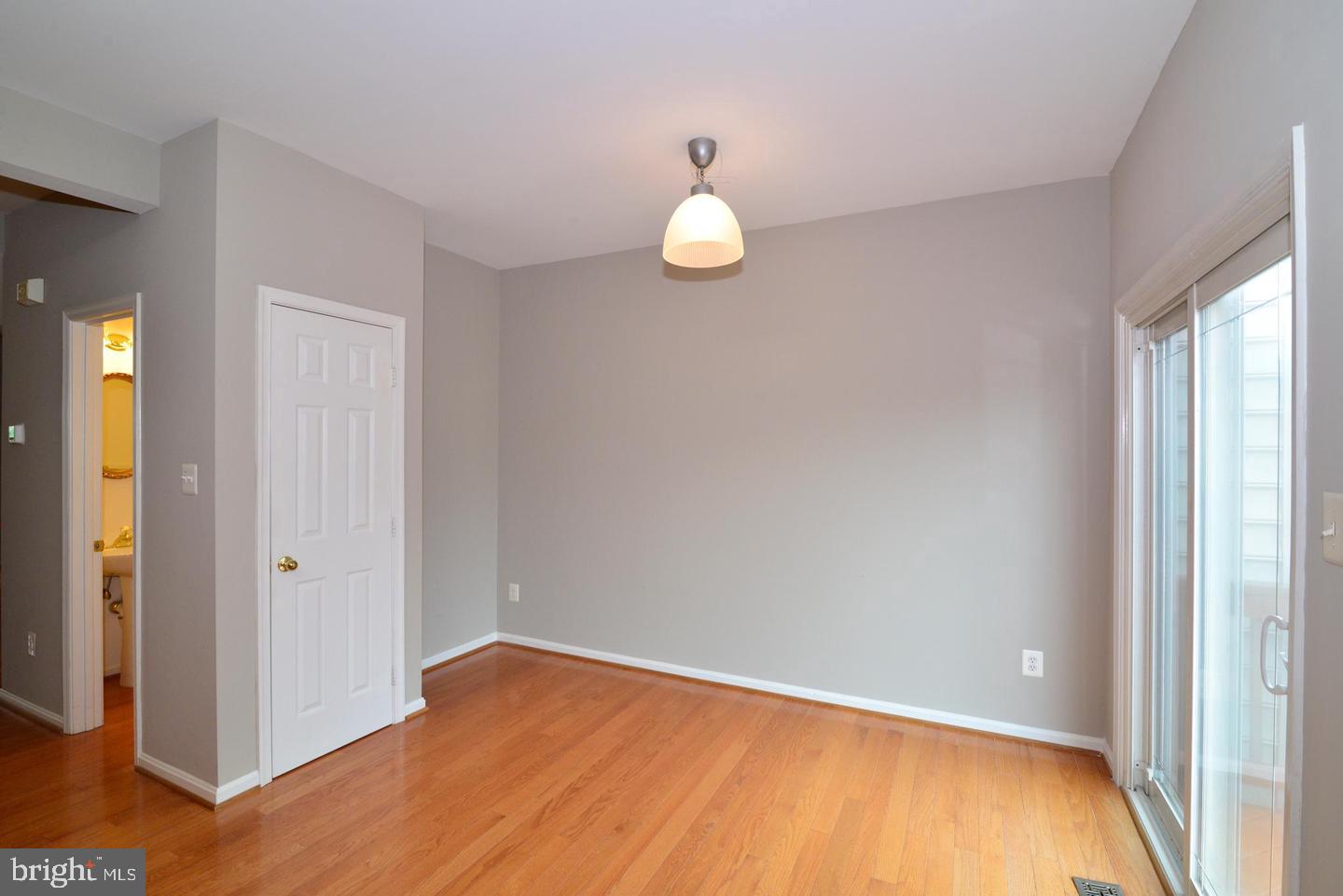 2516 Isham Randolph Dr Property Photo 11
