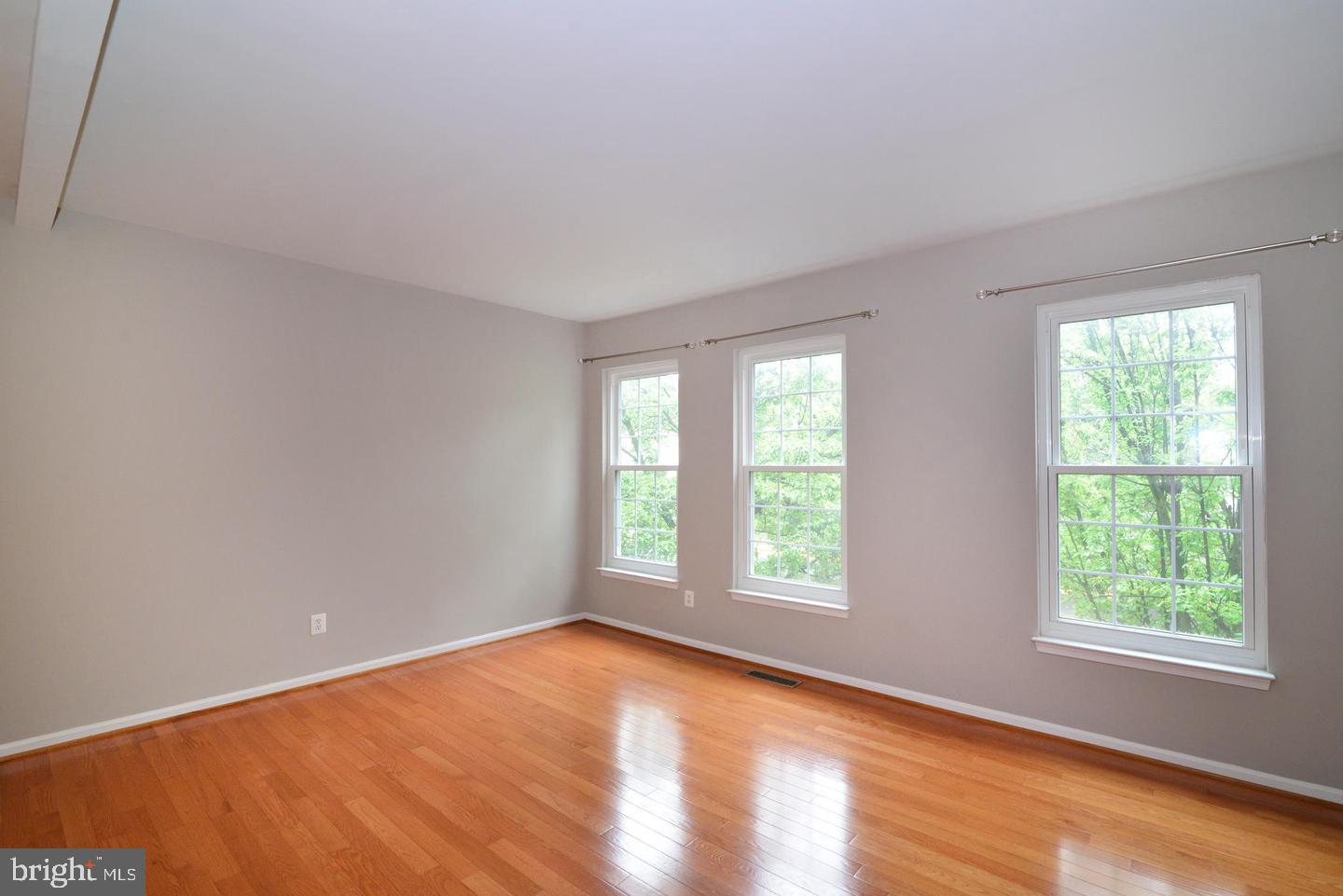 2516 Isham Randolph Dr Property Photo 14