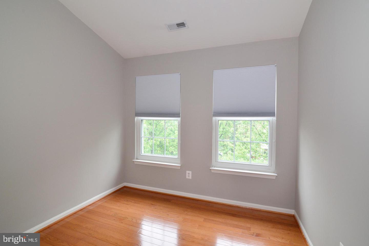 2516 Isham Randolph Dr Property Photo 29