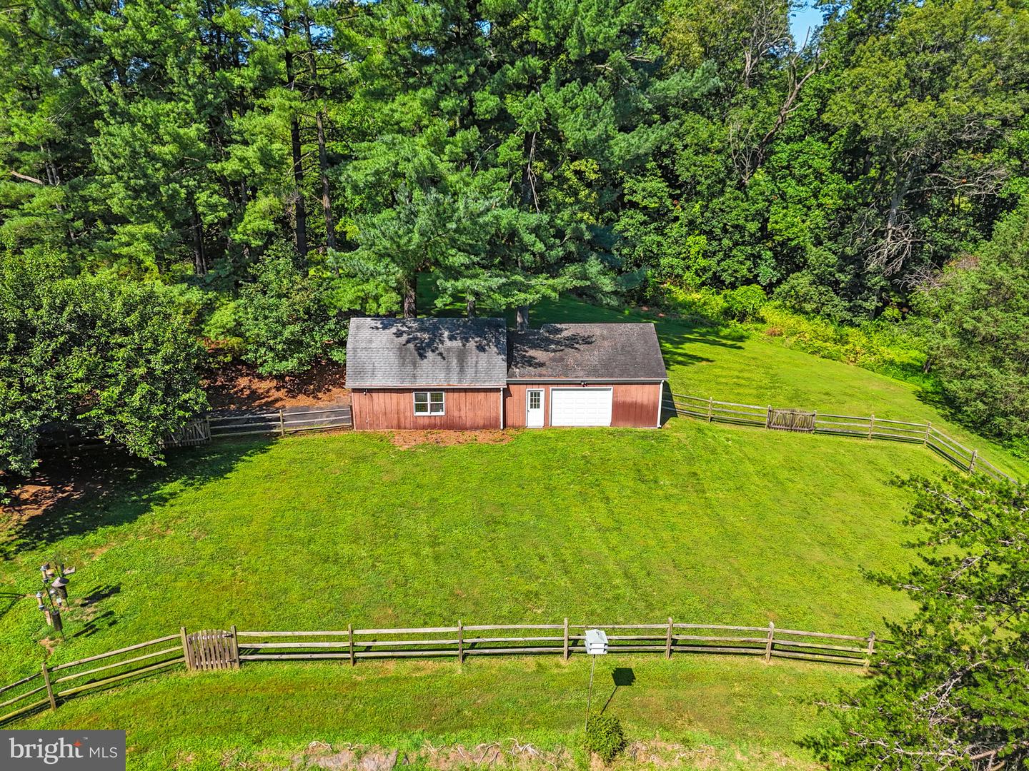 9200 Falls Run Rd Property Photo 3