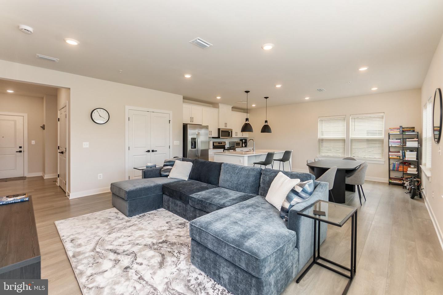 12850 Mosaic Park Way #2b Property Photo 4