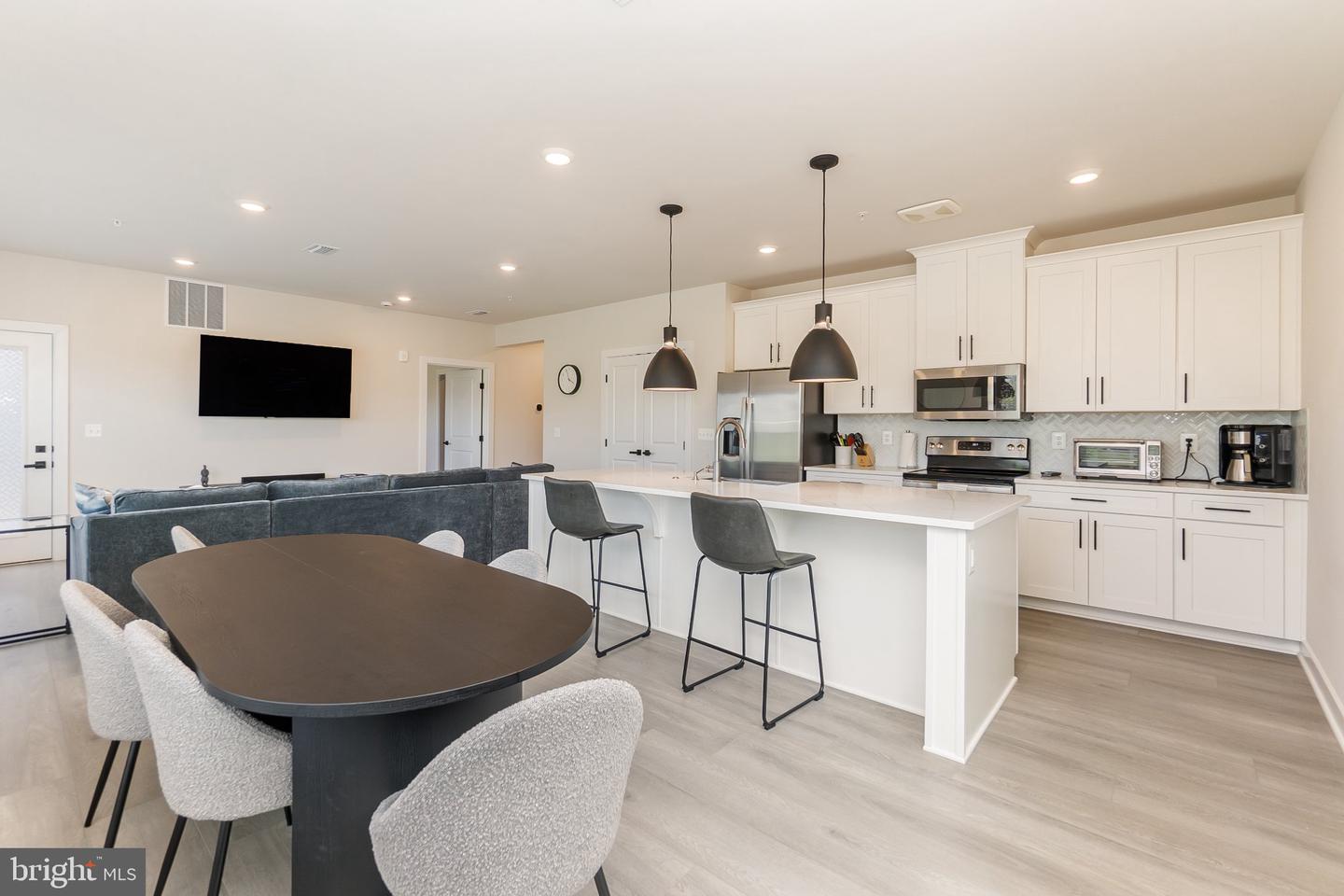 12850 Mosaic Park Way #2b Property Photo 7