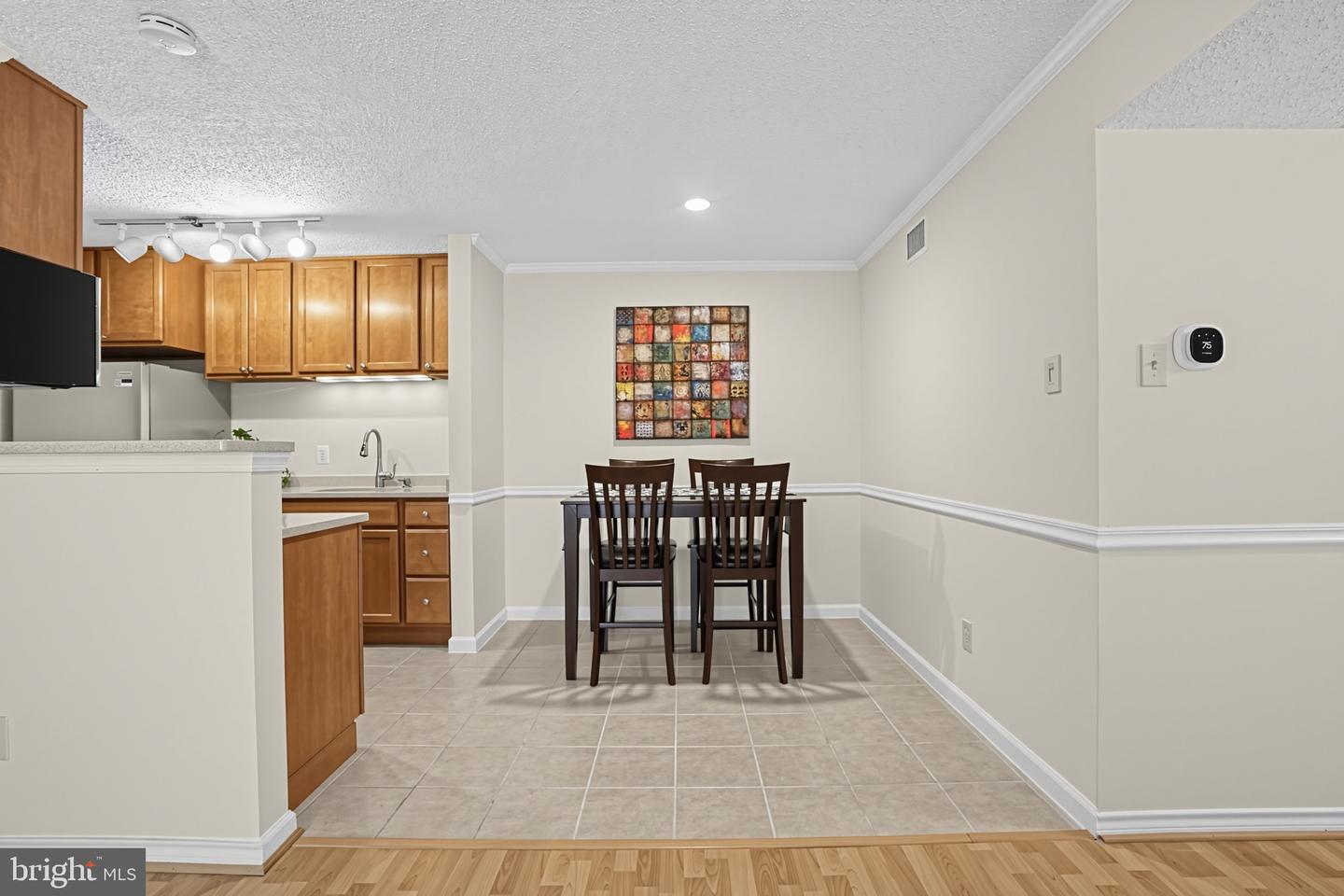 1532 Lincoln Way #202b Property Photo 8