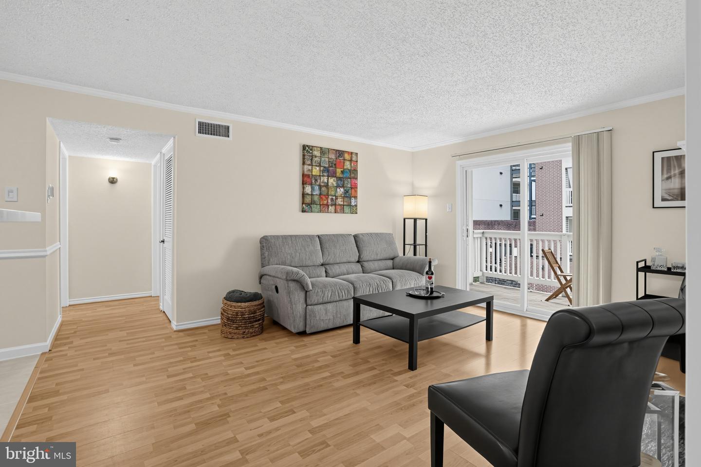 1532 Lincoln Way #202b Property Photo 16