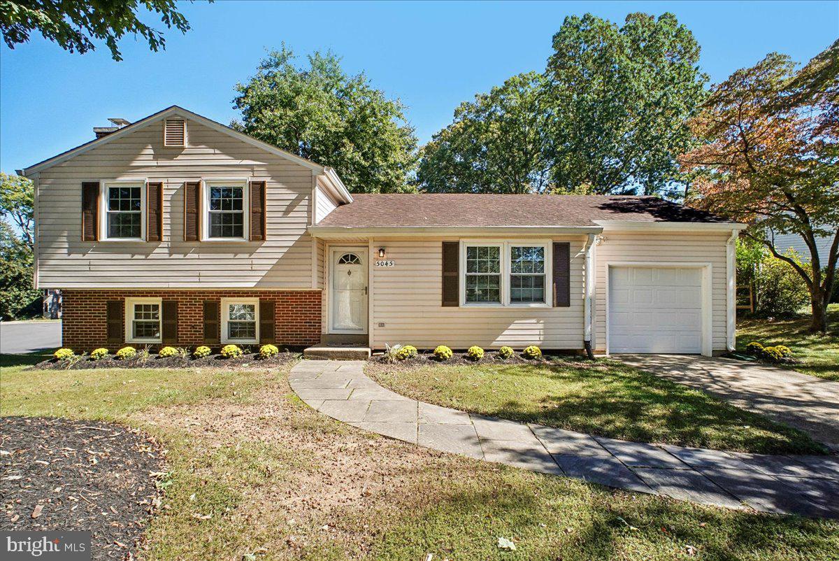 5045 KENERSON DR Property Photo 1