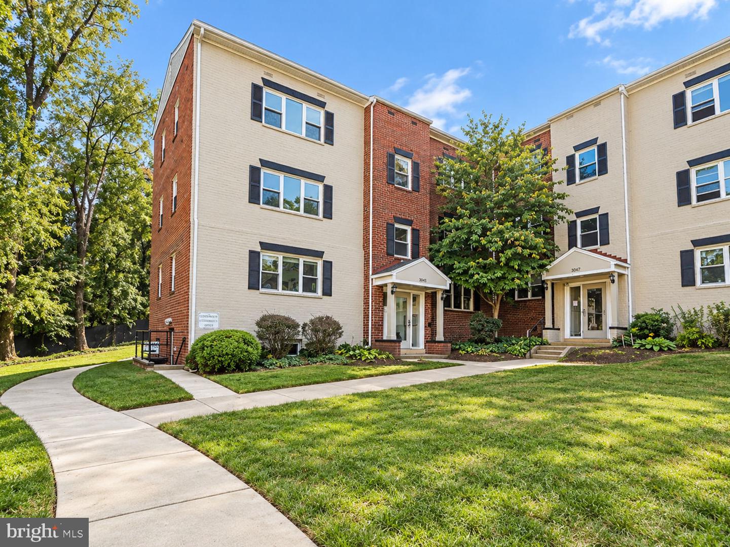 3045 PATRICK HENRY DR #101 Property Photo 1