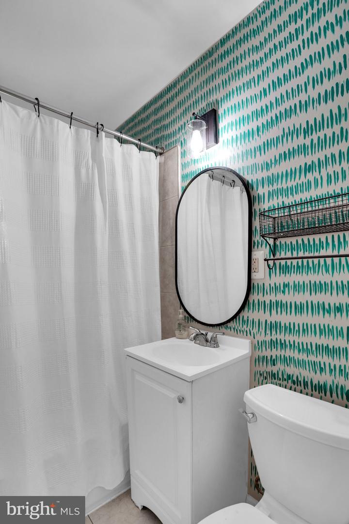 3045 Patrick Henry Dr #101 Property Photo 13