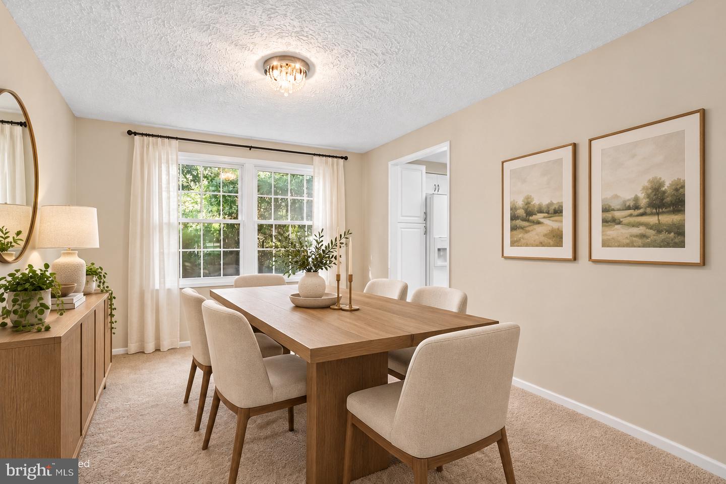 12339 Folkstone Dr Property Photo 6