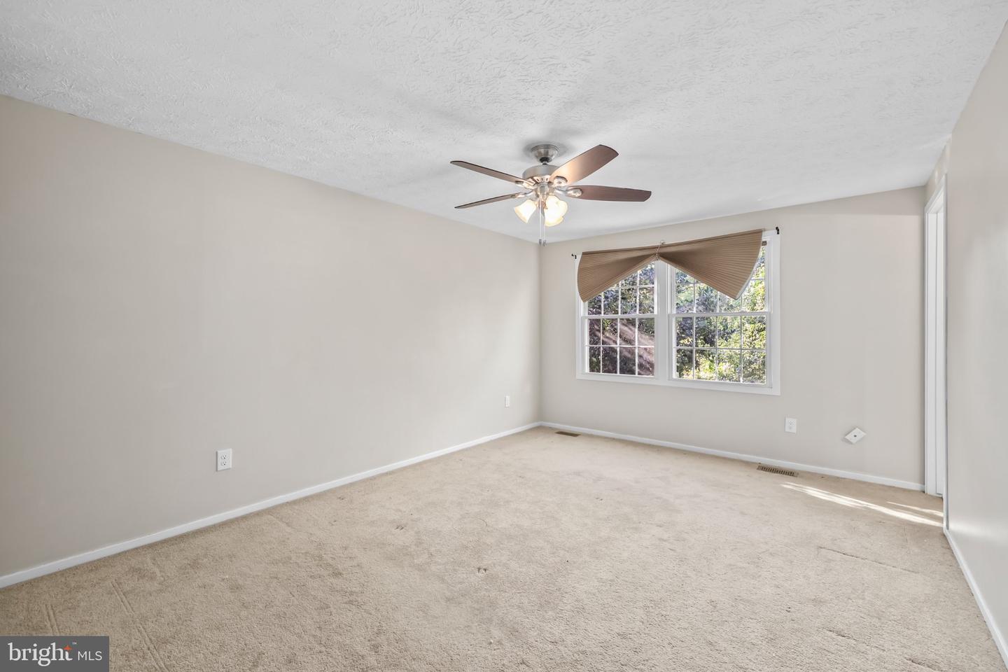 12339 Folkstone Dr Property Photo 20