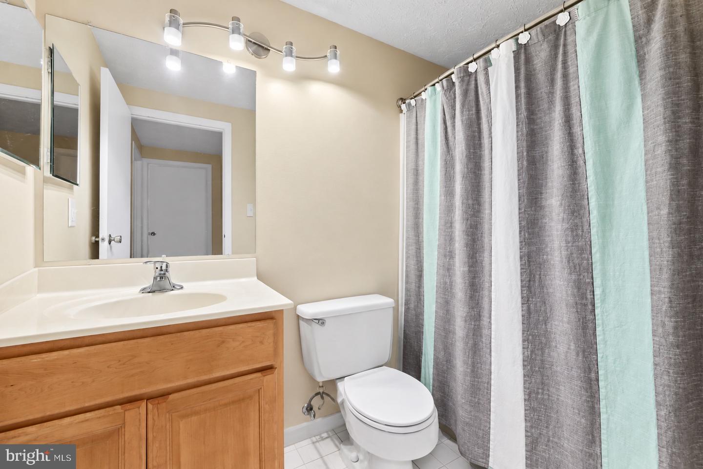 12339 Folkstone Dr Property Photo 26