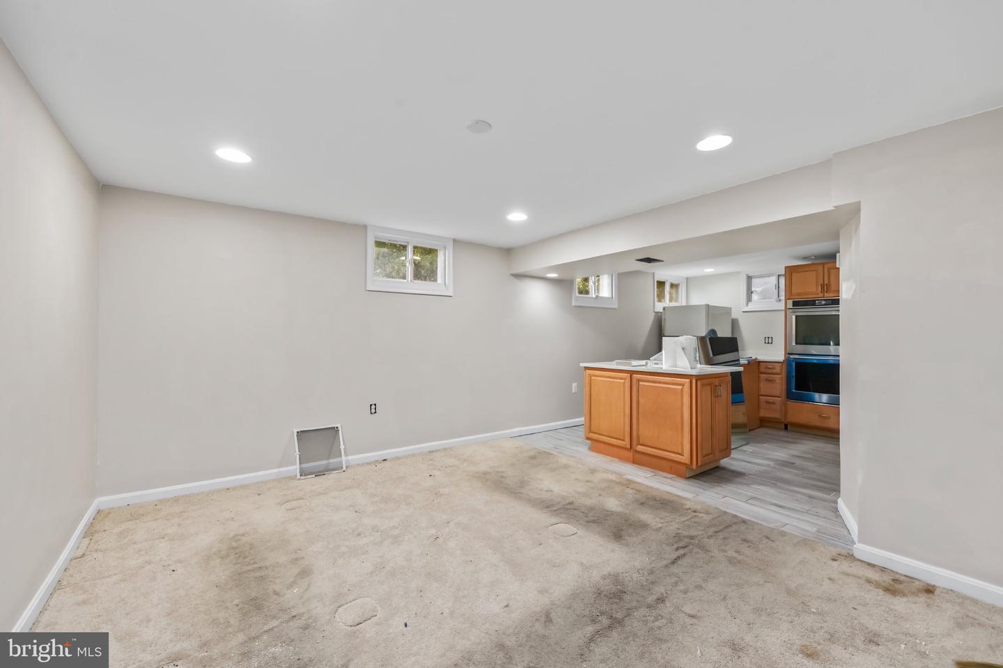 12339 Folkstone Dr Property Photo 27