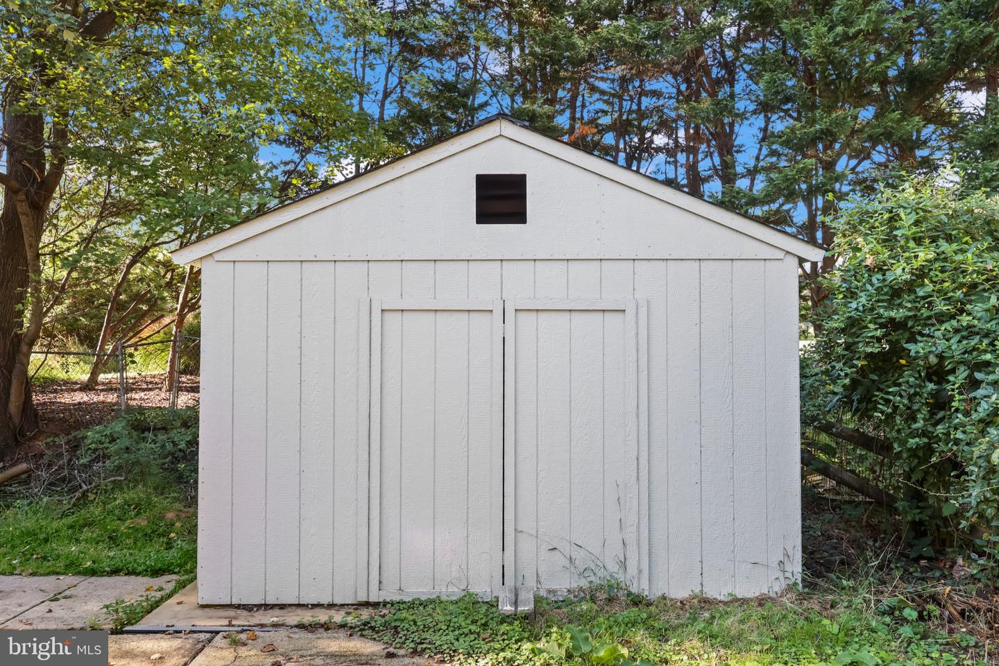 12339 Folkstone Dr Property Photo 37