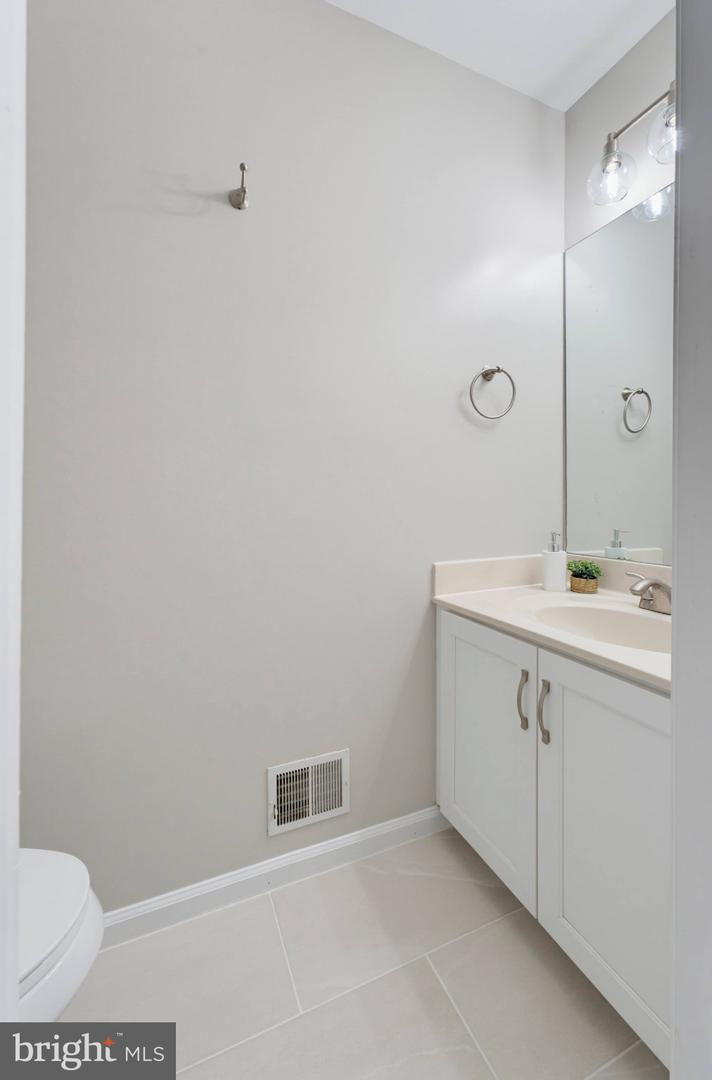 4620 Luxberry Dr Property Photo 19