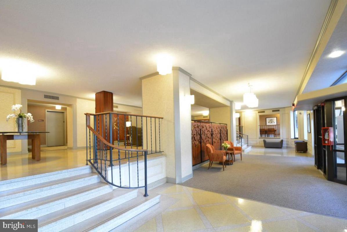 5902 Mt Eagle Dr #601 Property Photo 10