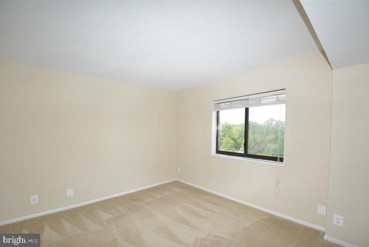5902 Mt Eagle Dr #601 Property Photo 23
