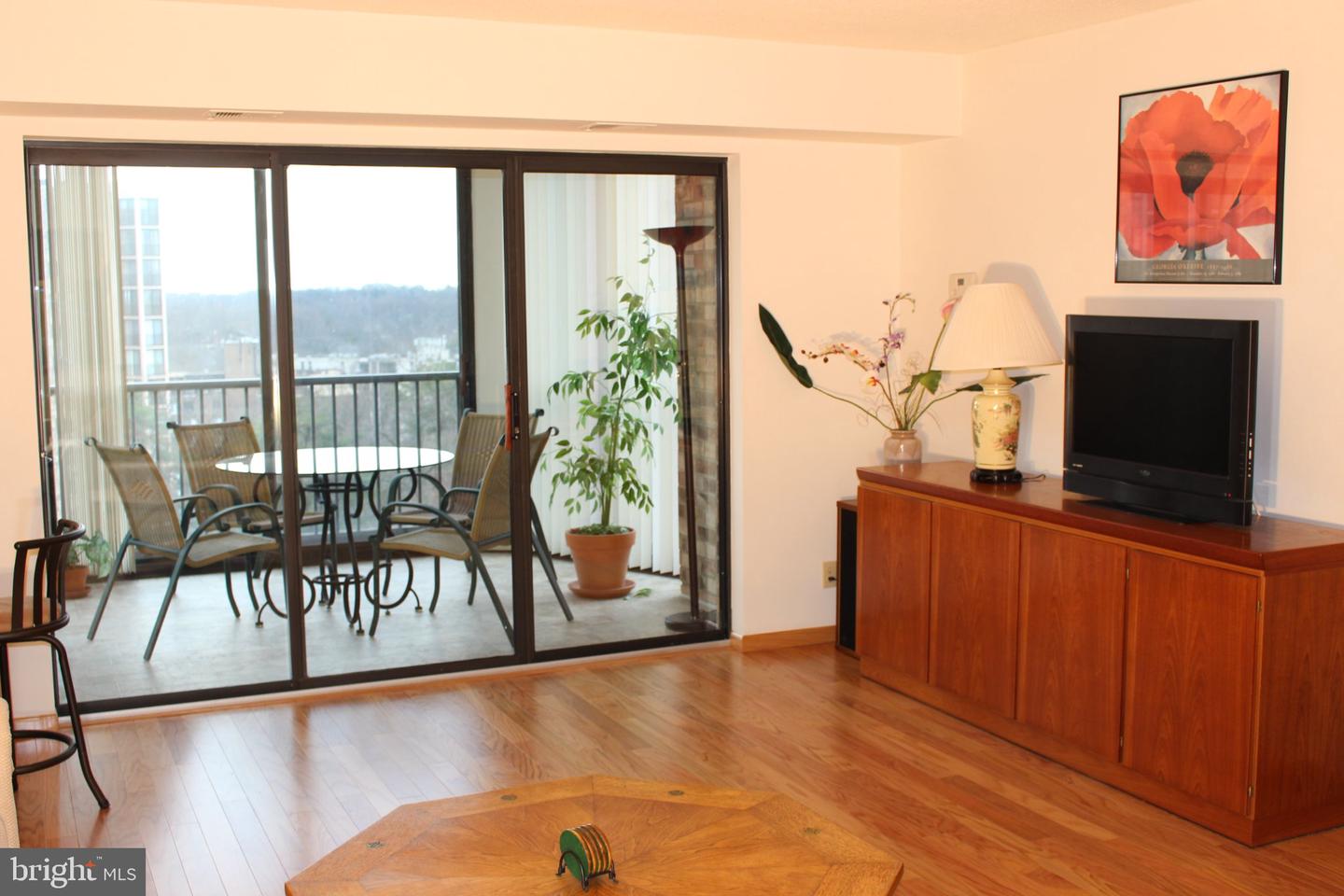 5902 Mt Eagle Dr #601 Property Photo 28